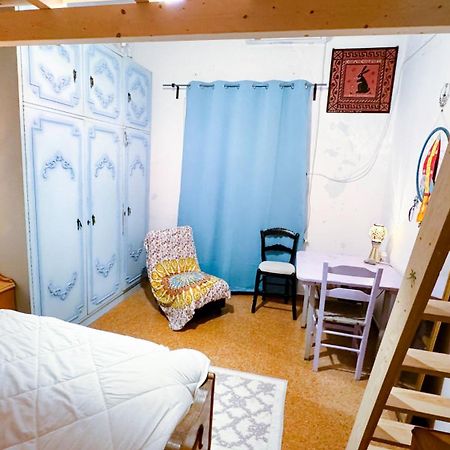 Appartement Vue Sur Mer Soul Family, Egine Aegina Exteriör bild