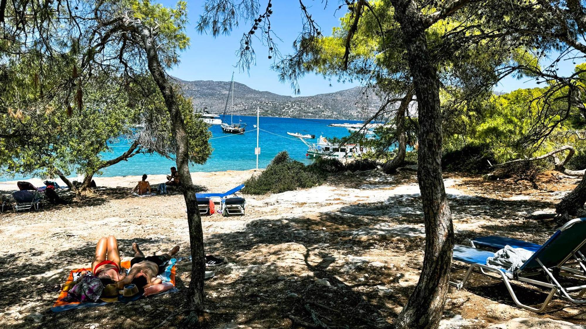 Appartement Vue Sur Mer Soul Family, Egine Aegina Exteriör bild