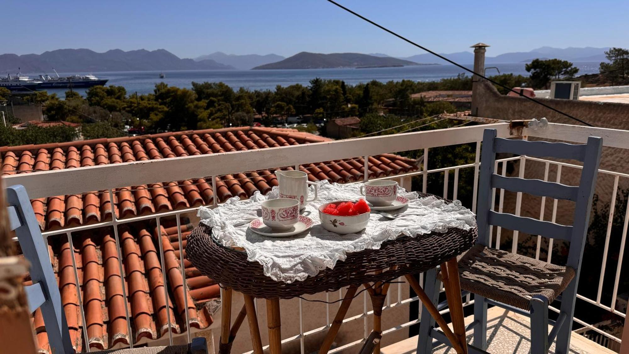 Appartement Vue Sur Mer Soul Family, Egine Aegina Exteriör bild