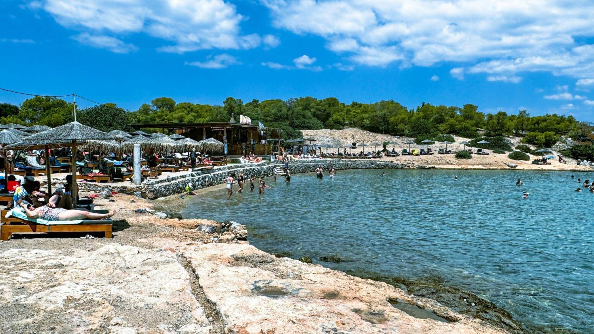Appartement Vue Sur Mer Soul Family, Egine Aegina Exteriör bild